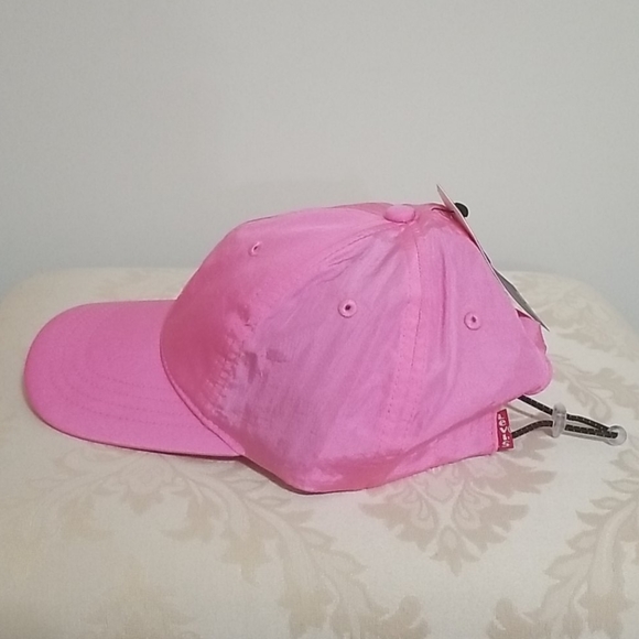Levi's Pink Hat - Picture 4 of 11